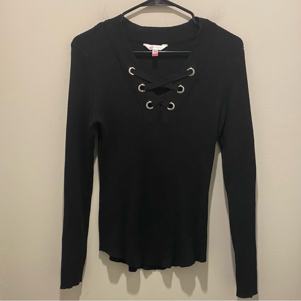 No Boundaries Black Lace-Up Long Sleeve Sweater Top Women’s Size Large EUC